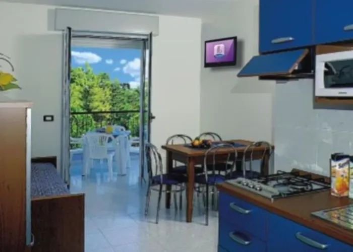 Cozy With Terrace Apartman